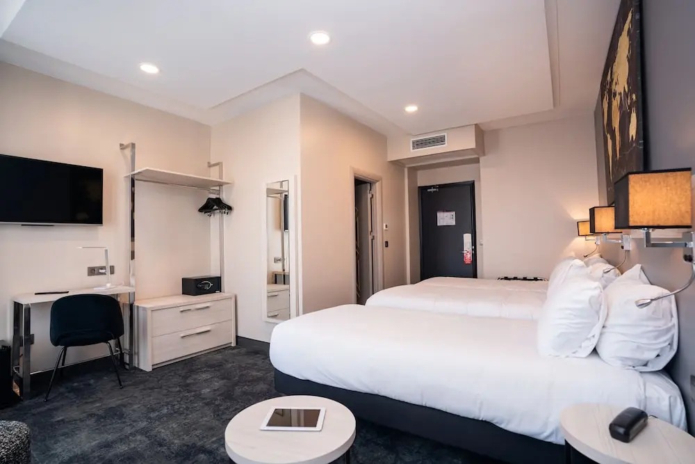 هتل نیس 4 ستاره